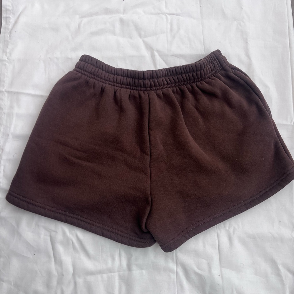 Edikted Women’s Brown Athletic Shorts Size XS - Picture 3 of 3